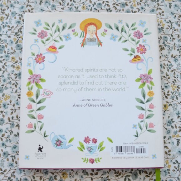 BOOK The Anne of Green Gables Cookbook - Picture 2 of 2